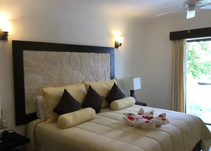 Club Caribe Hotel 3*